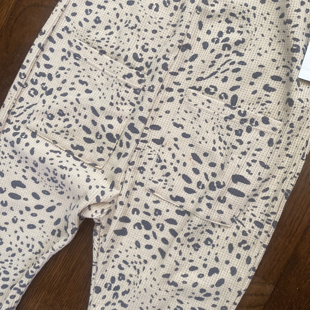 Leopard Romper - Picture 5 of 6